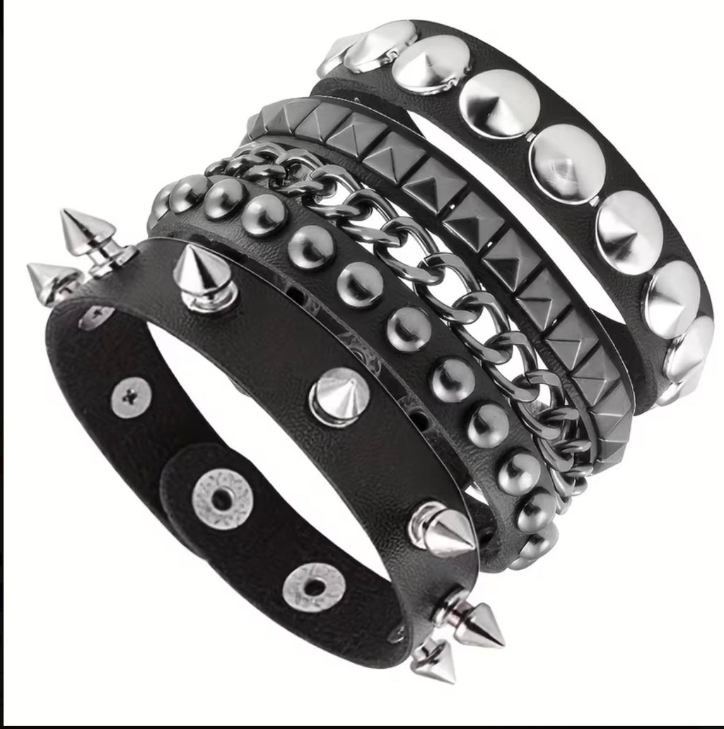 Esprit gothique : Collection de Bracelets Artisanaux