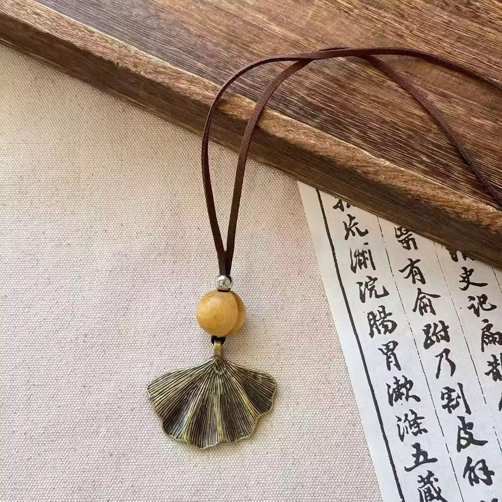 L'Éventail en Feuilles